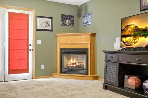 5925 86th Lane N, Brooklyn Park, MN 55443