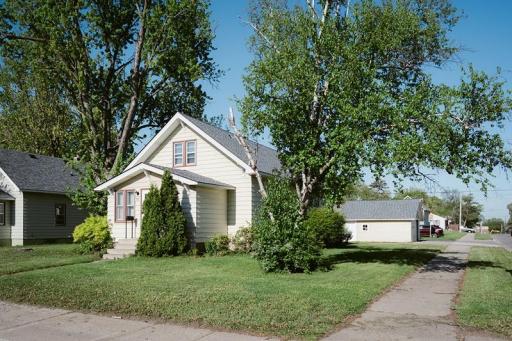 55 10th Avenue N, Waite Park, MN 56387