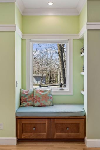 The cutest nook in the kitchen area. Perfect for having a snack, reading a book or enjoying a coffee.