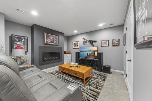 16150 Durango Trail, Lakeville, MN 55044