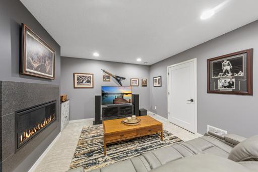 16150 Durango Trail, Lakeville, MN 55044