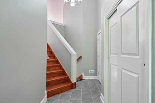 1880 Desoto Street N, Maplewood, MN 55117