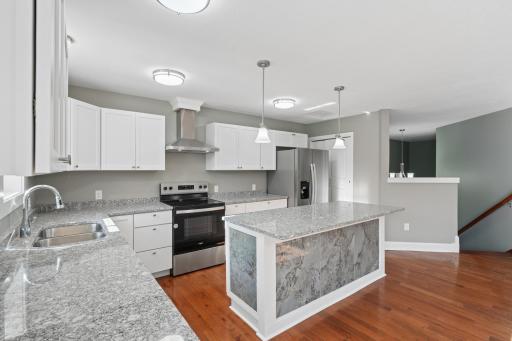 1880 Desoto Street N, Maplewood, MN 55117