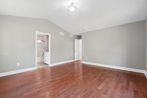 1880 Desoto Street N, Maplewood, MN 55117