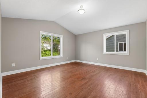 1880 Desoto Street N, Maplewood, MN 55117