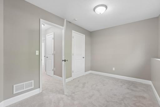 1880 Desoto Street N, Maplewood, MN 55117