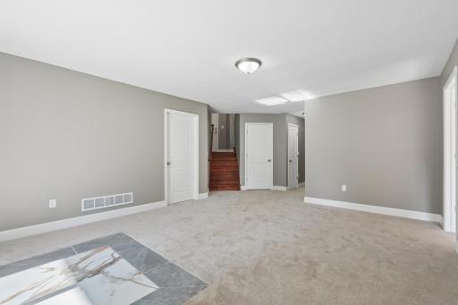 1880 Desoto Street N, Maplewood, MN 55117