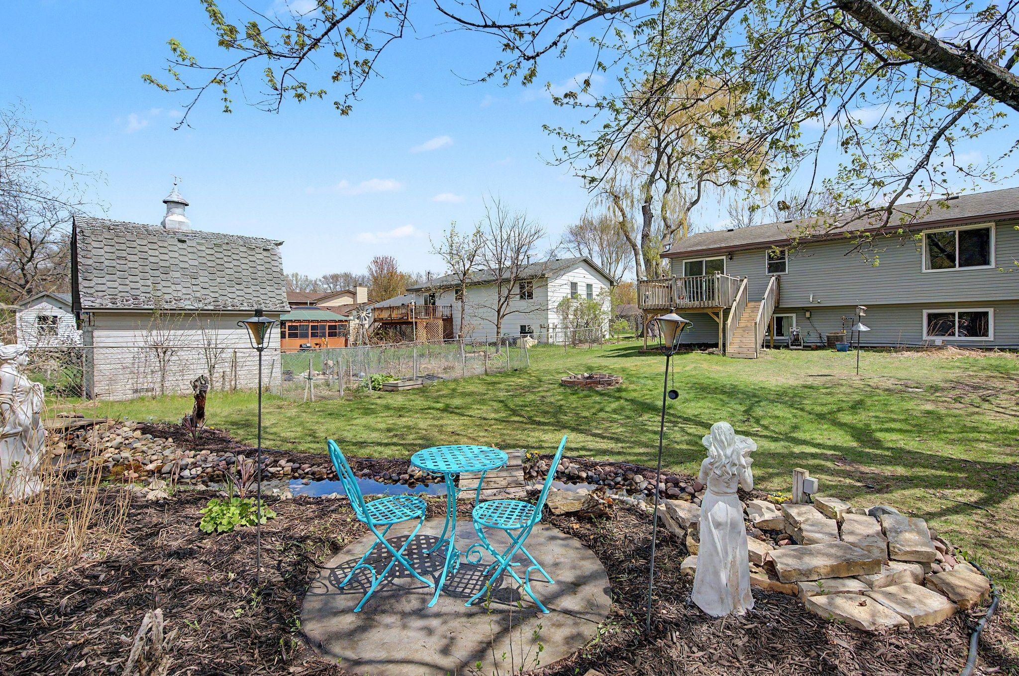 A nature lover's dream for a back yard