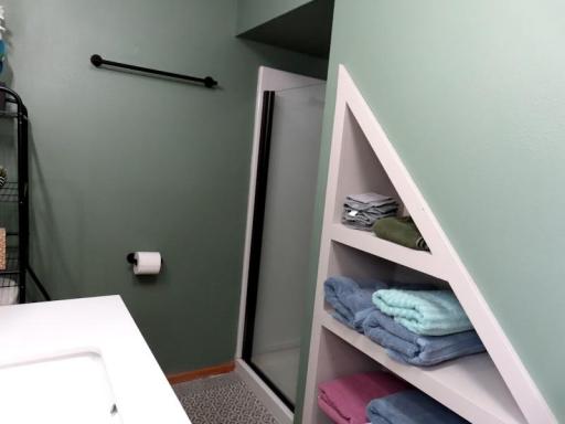 720 BATHROOM SHOWER.jpg