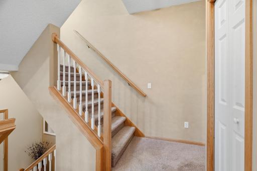 2111 Eagle Trace Lane, Saint Paul, MN 55129