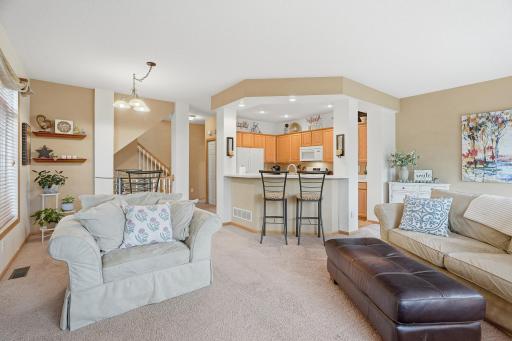 2111 Eagle Trace Lane, Saint Paul, MN 55129