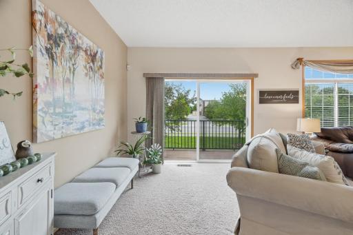 2111 Eagle Trace Lane, Saint Paul, MN 55129