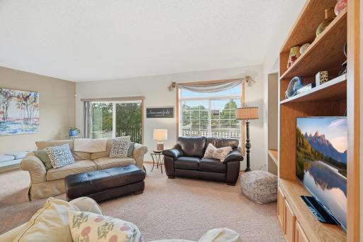 2111 Eagle Trace Lane, Saint Paul, MN 55129
