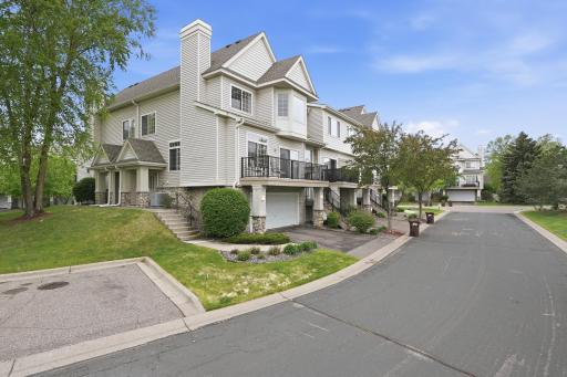 2111 Eagle Trace Lane, Saint Paul, MN 55129