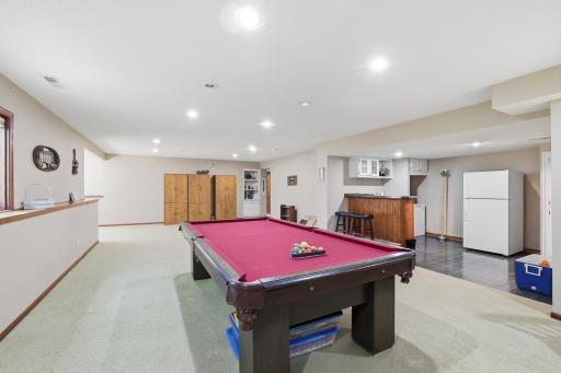 1084 Tamberwood Court, Saint Paul, MN 55125