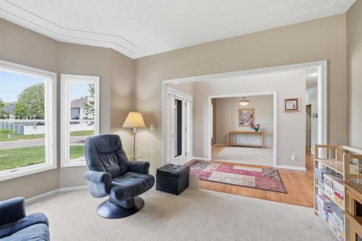1084 Tamberwood Court, Saint Paul, MN 55125