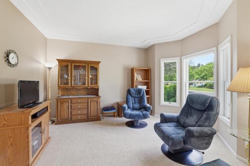 1084 Tamberwood Court, Saint Paul, MN 55125