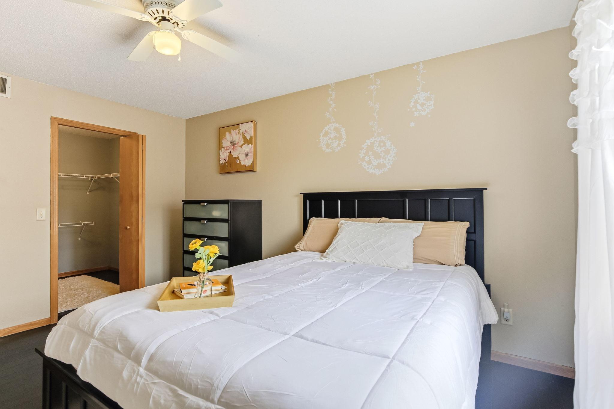 26-web-or-mls-3601-Genevieve-Ave-26.jpg