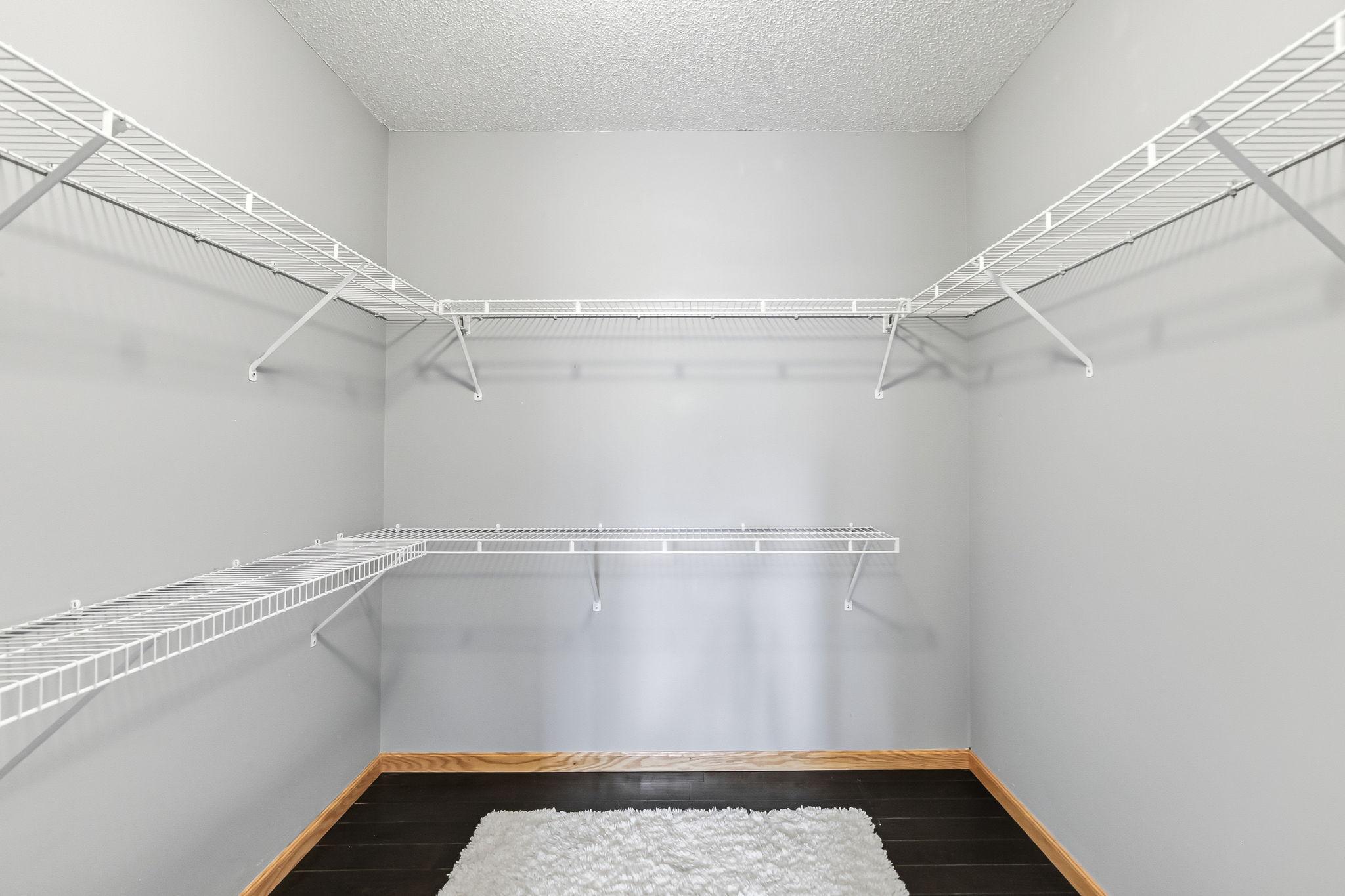27-web-or-mls-3601-Genevieve-Ave-27.jpg