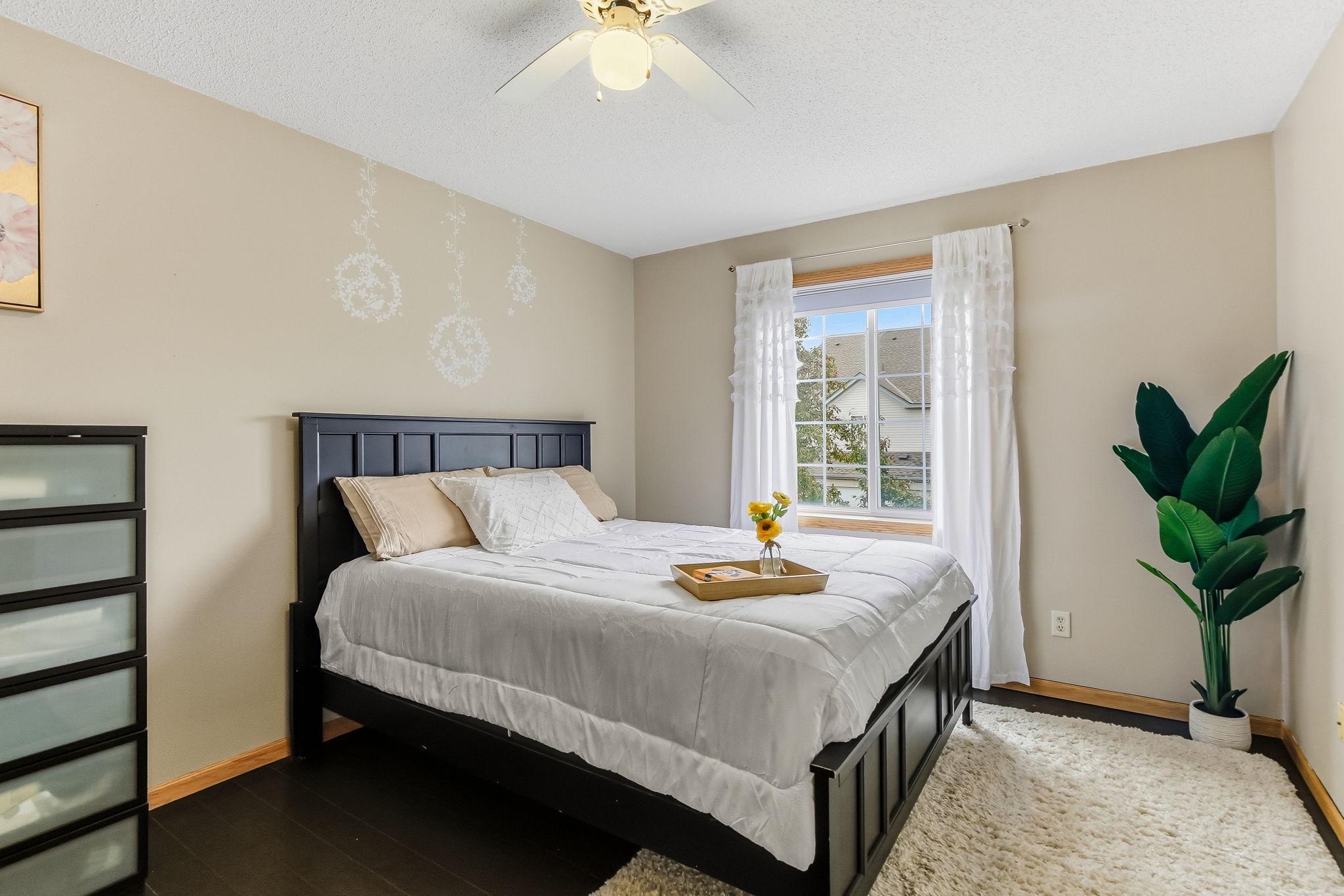 25-web-or-mls-3601-Genevieve-Ave-25.jpg