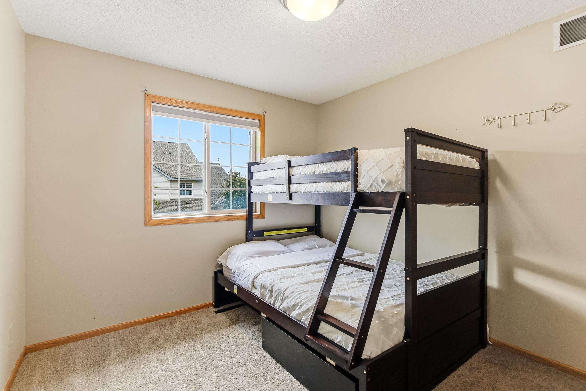 23-web-or-mls-3601-Genevieve-Ave-23.jpg