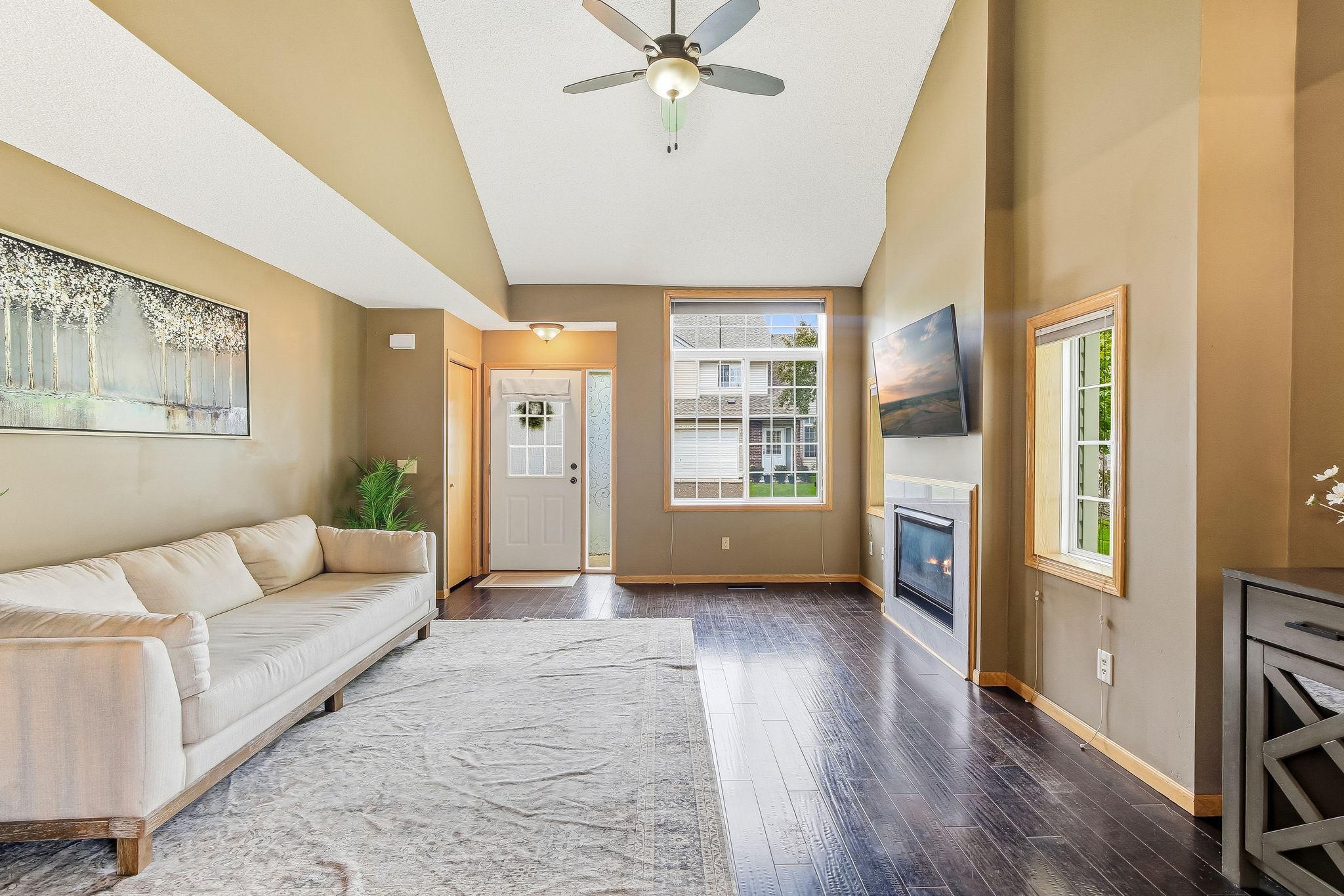 6-web-or-mls-3601-Genevieve-Ave-06.jpg