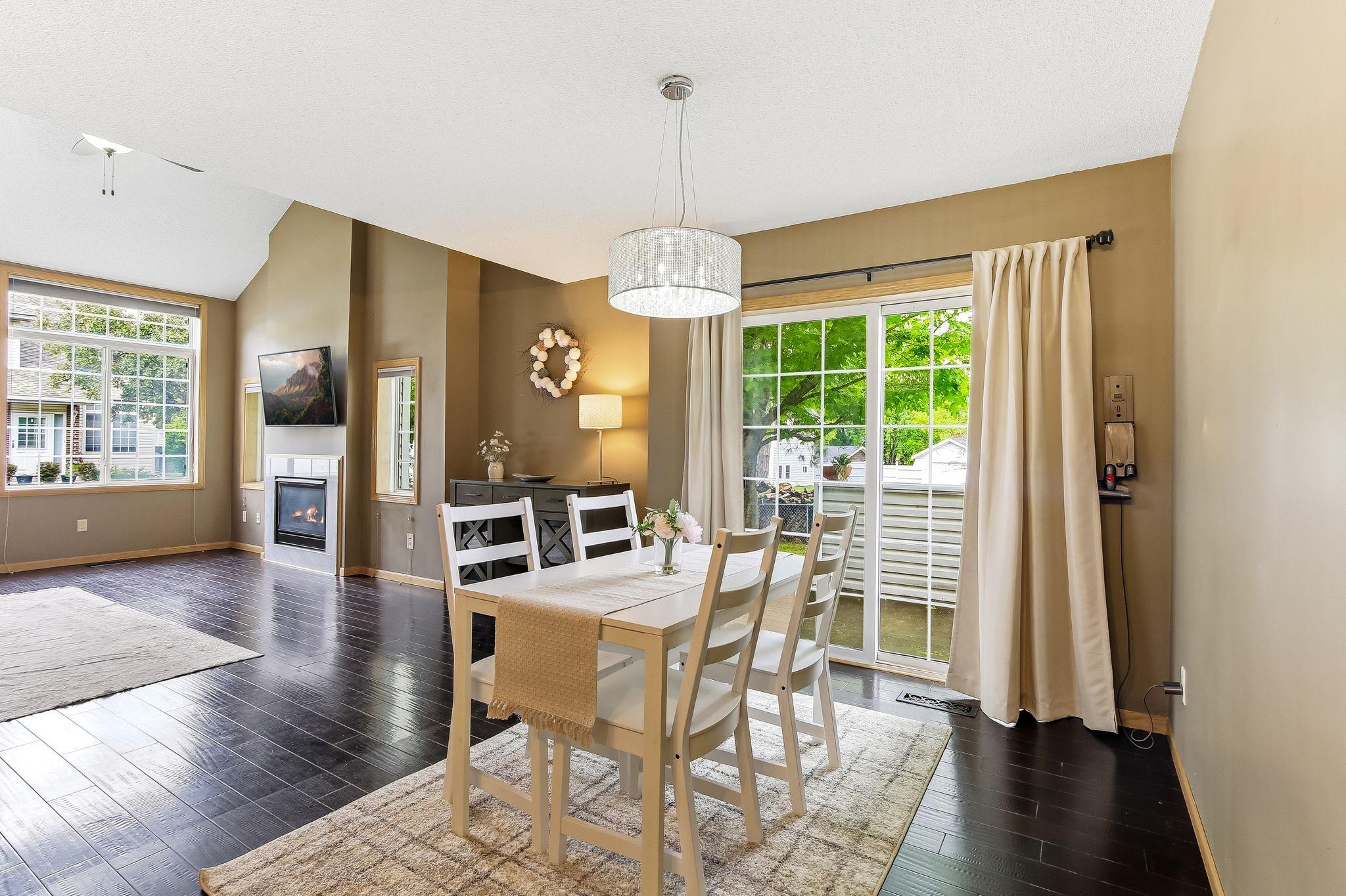 9-web-or-mls-3601-Genevieve-Ave-09.jpg