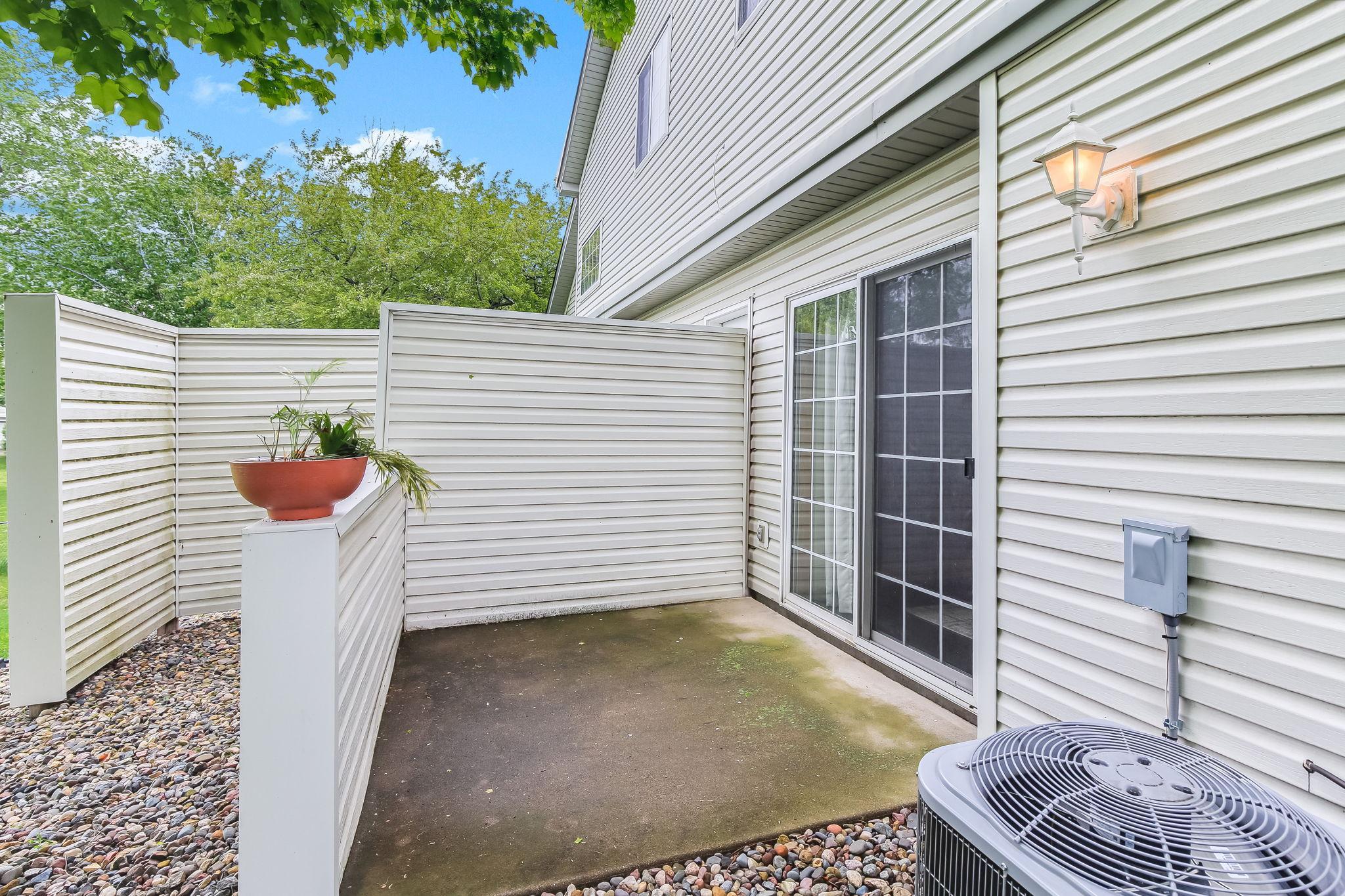 33-web-or-mls-3601-Genevieve-Ave-33.jpg