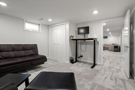 1437 E Gateway Circle S, Fargo, ND 58103