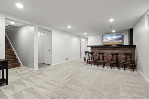 1437 E Gateway Circle S, Fargo, ND 58103