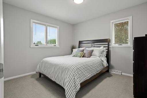 1437 E Gateway Circle S, Fargo, ND 58103