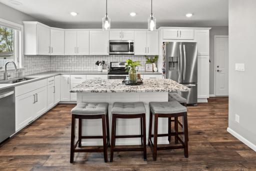 1437 E Gateway Circle S, Fargo, ND 58103
