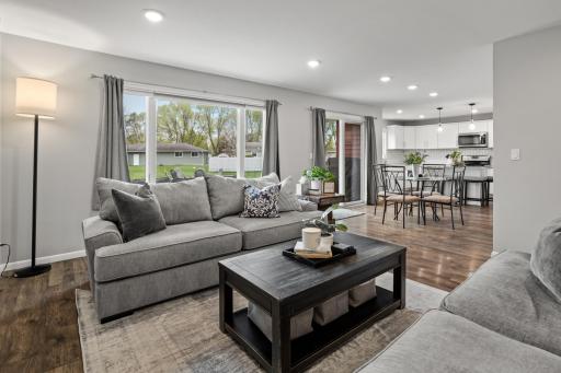 1437 E Gateway Circle S, Fargo, ND 58103