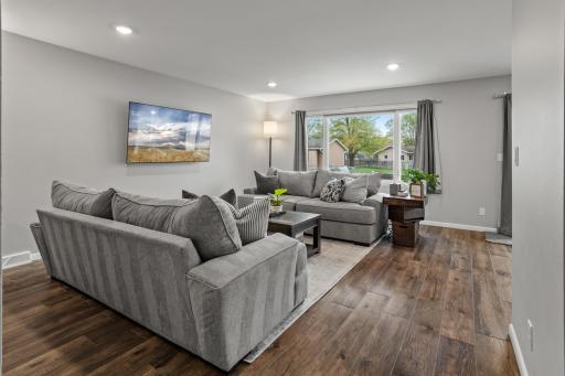 1437 E Gateway Circle S, Fargo, ND 58103