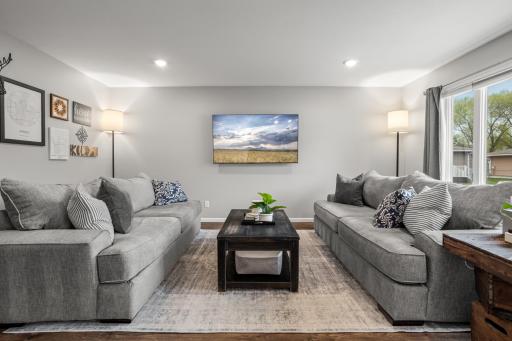 1437 E Gateway Circle S, Fargo, ND 58103