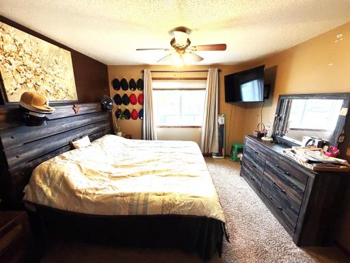 4294 Auburn Avenue S, Fargo, ND 58104