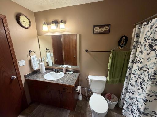 4294 Auburn Avenue S, Fargo, ND 58104