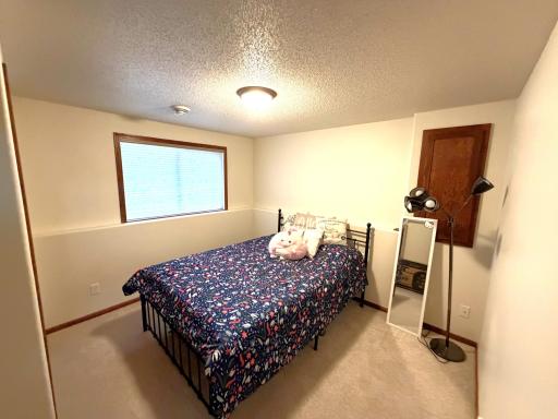 4294 Auburn Avenue S, Fargo, ND 58104