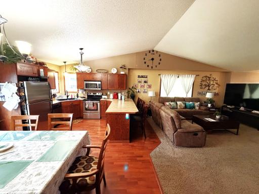 4294 Auburn Avenue S, Fargo, ND 58104
