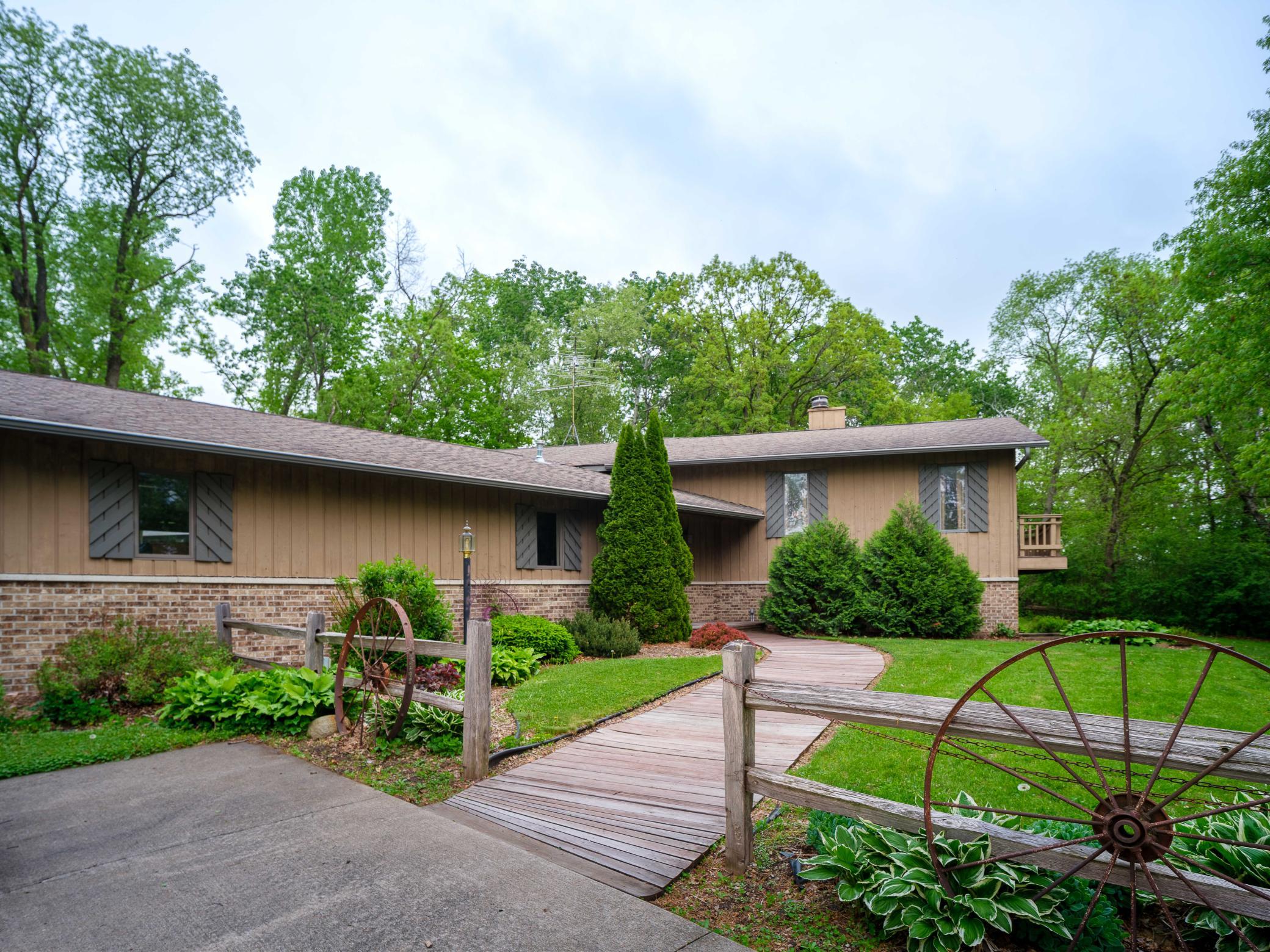 25517 520th St Pine Island-103.jpg