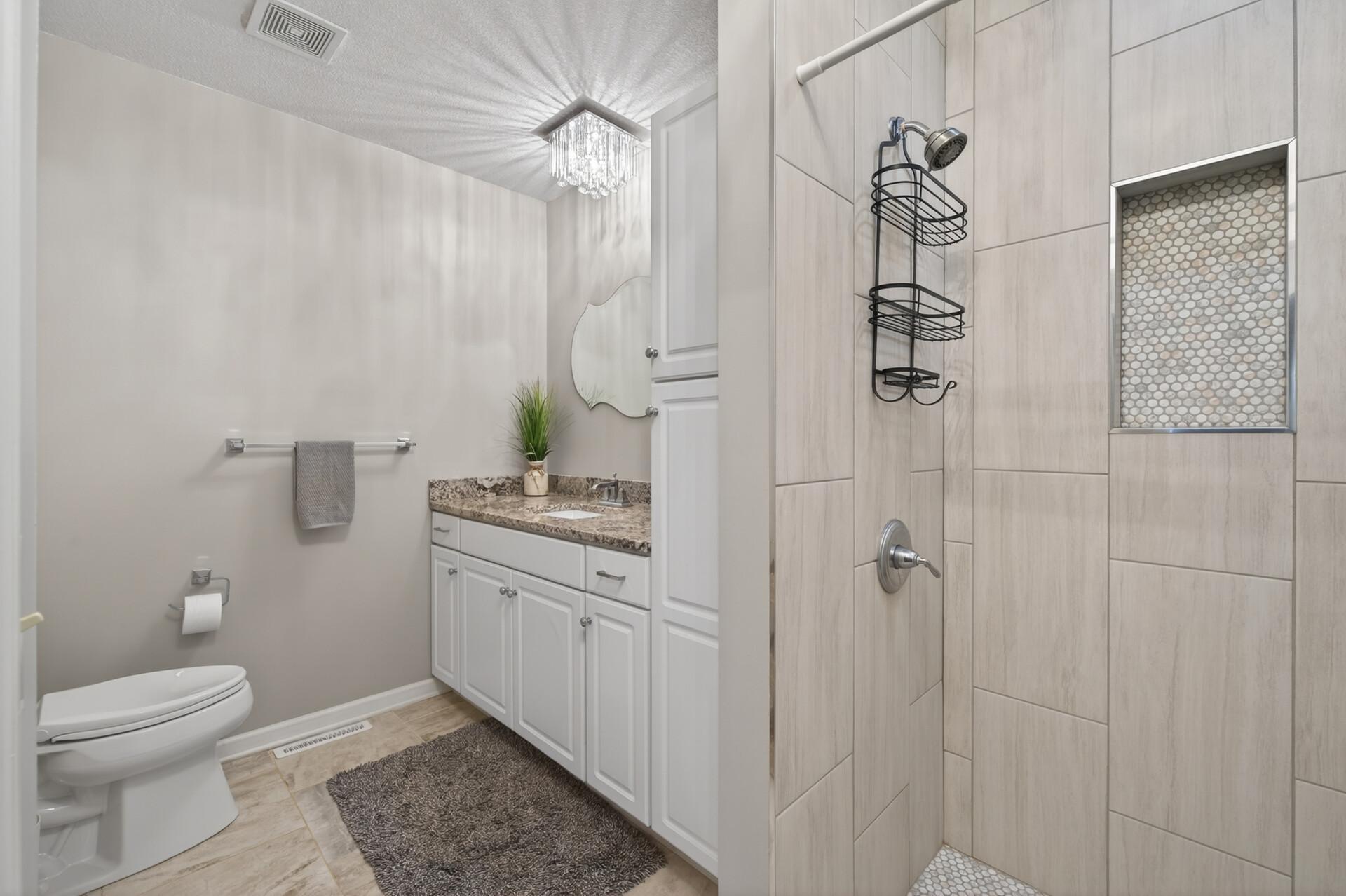 Main Level 3/4 Bath