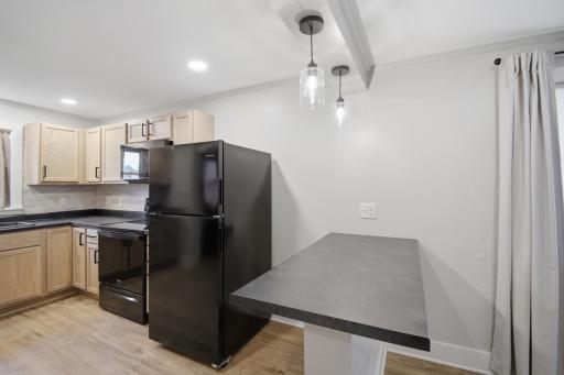 605_9th_ave_sw_047.jpg