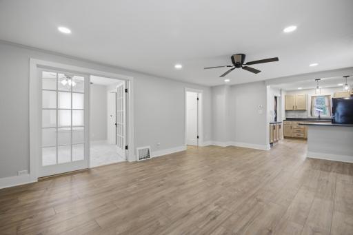 605_9th_ave_sw_017.jpg