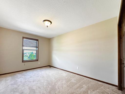 9496 Declaration Drive, Chanhassen, MN 55317