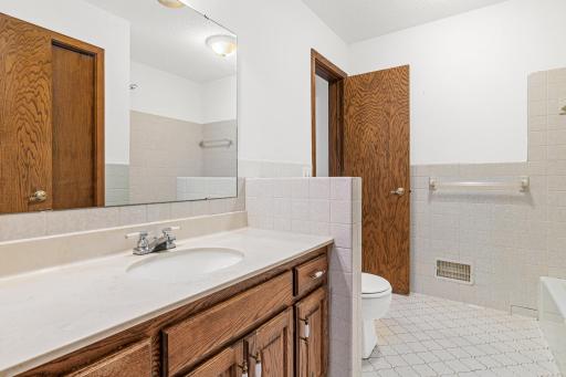 11210 Partridge Street NW, Minneapolis, MN 55433