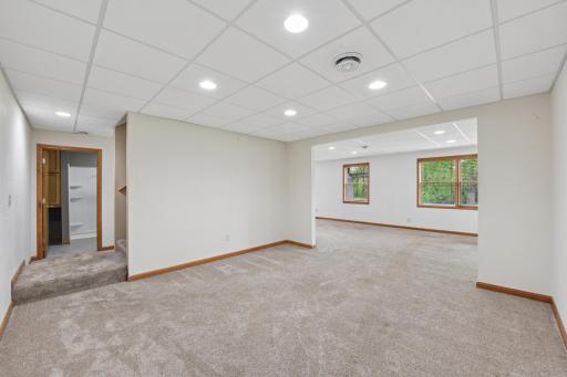 421 Durango Drive, Roberts, WI 54023