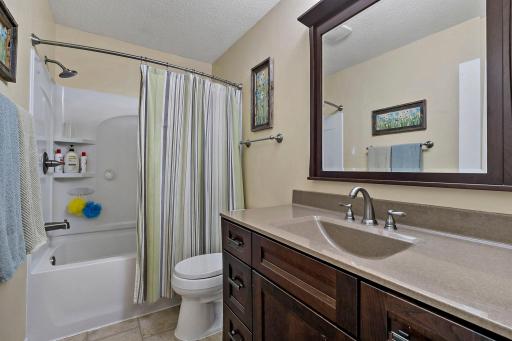 27-web-or-mls-14125 36th Ave N, Minneapolis, MN_0028.jpg