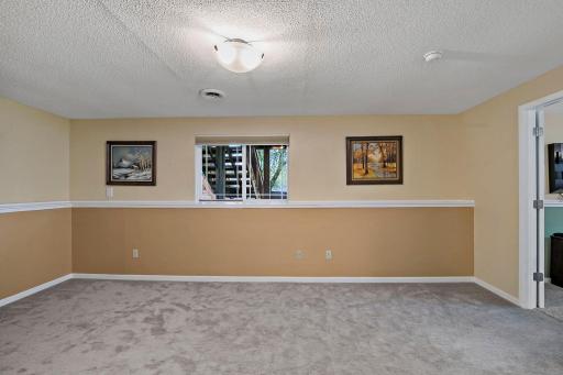 34-web-or-mls-14125 36th Ave N, Minneapolis, MN_0035.jpg