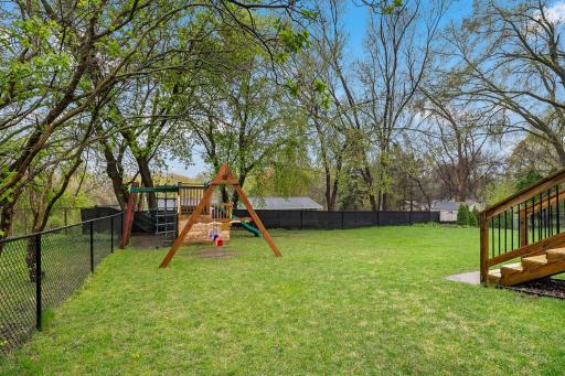 6-web-or-mls-14125 36th Ave N, Minneapolis, MN_0007.jpg