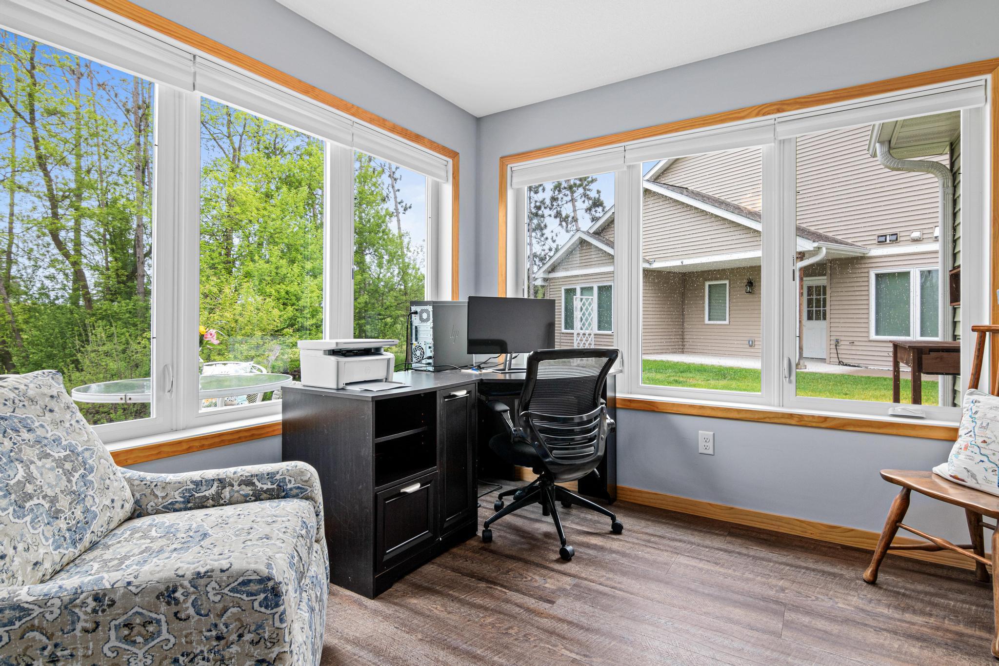 4 season porch and office